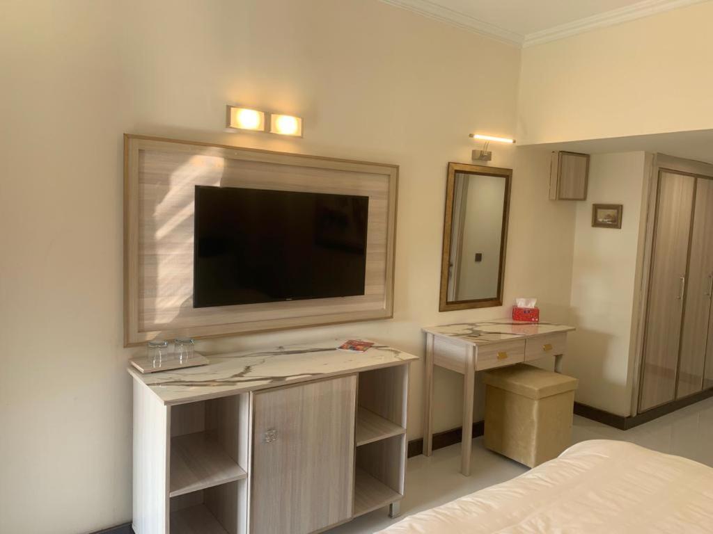 Airport Hotel Karachi Buitenkant foto