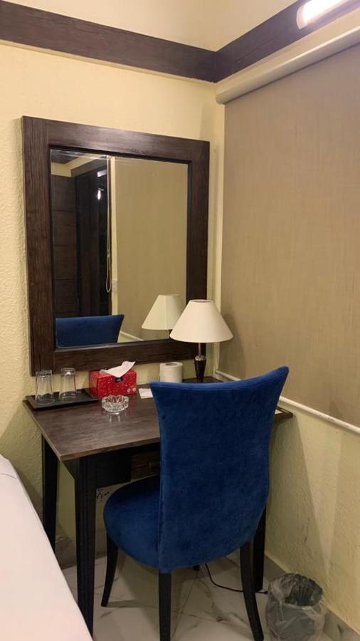 Airport Hotel Karachi Buitenkant foto